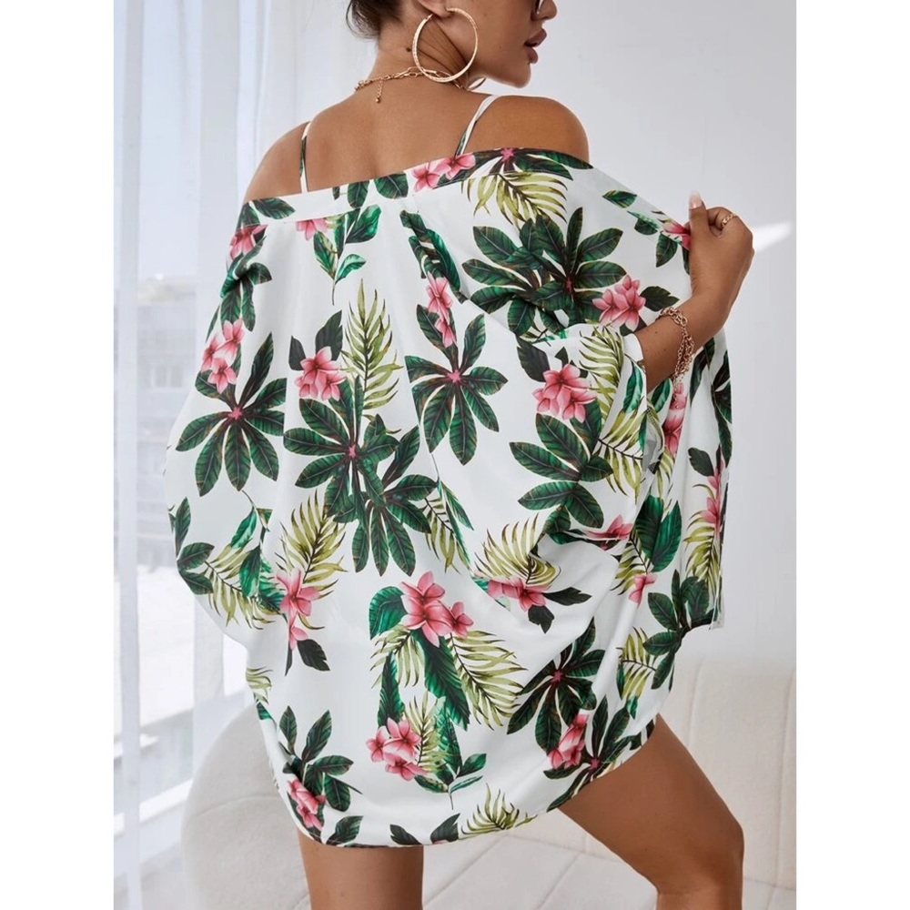 Teresa Tropical Print Blouse & Cami Top & Knot Front Shorts - Picture 2 of 5